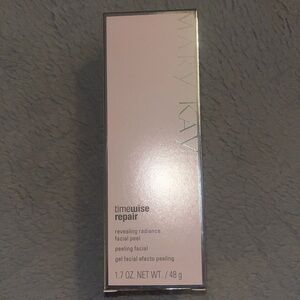 Mary Kay timewise repair revealing radiant facial peel. NIB